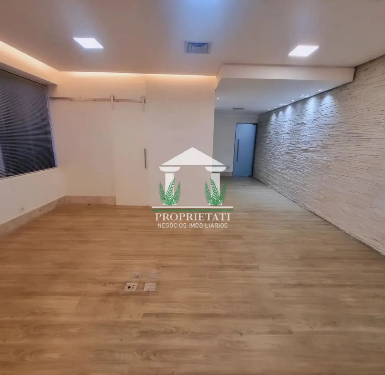 Conjunto Comercial 151m² para Locação no Itaim Bibi