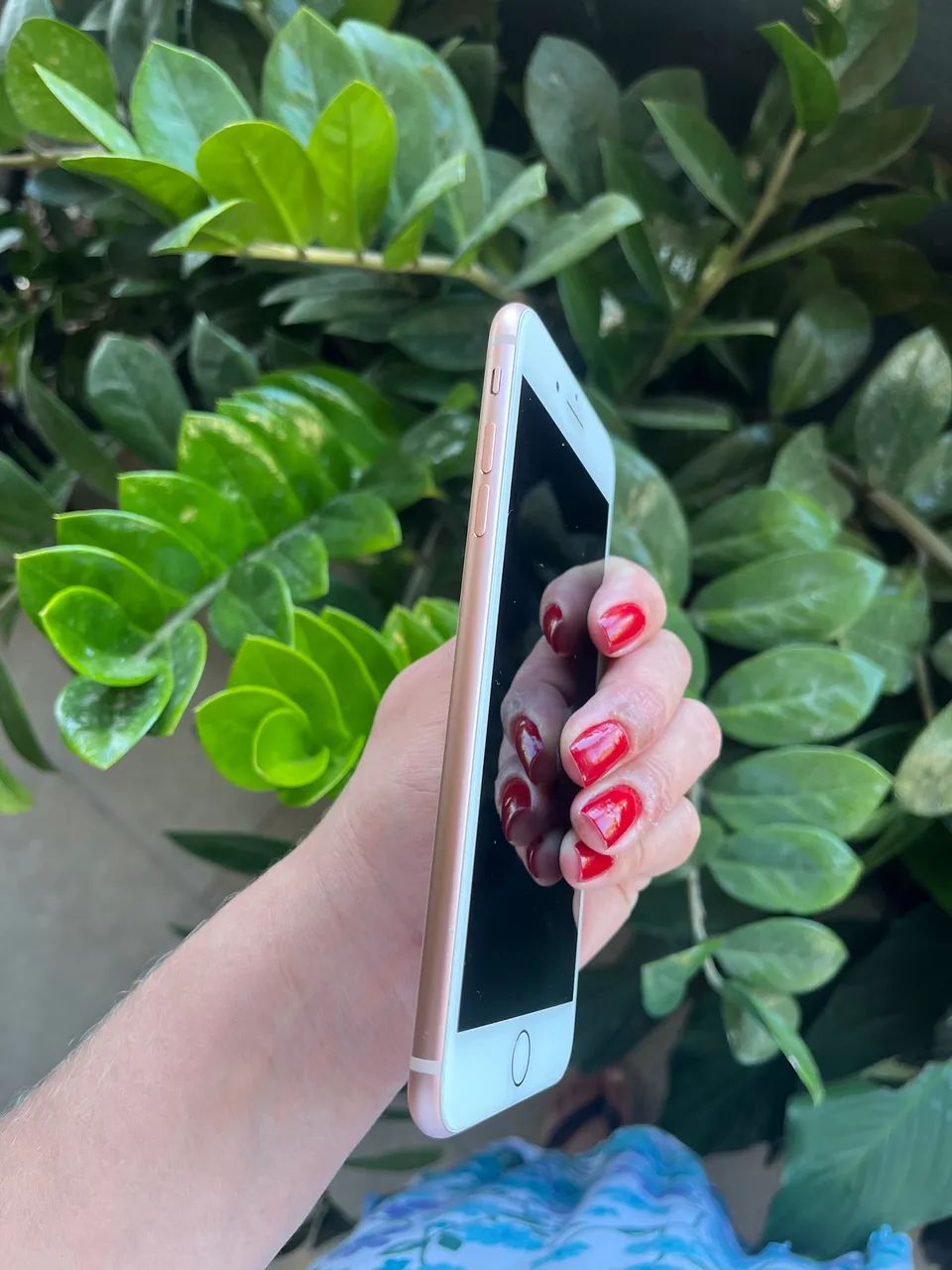Vendo iPhone  8 Plus good rose  - Foto 5