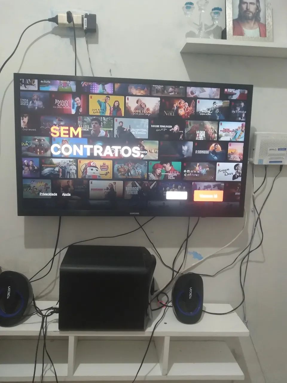 Televisão ótima pegando tudo Smart - Foto 4
