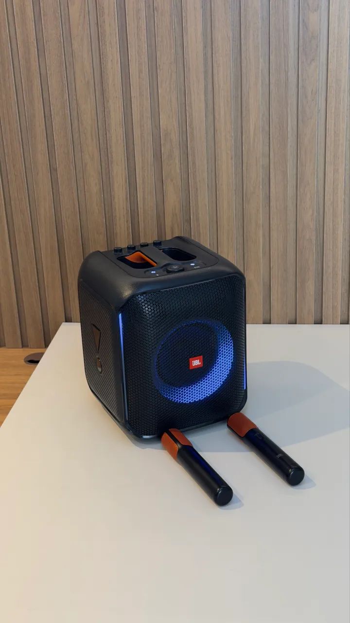 Jbl Partybox Encore com 2 microfones exelente 