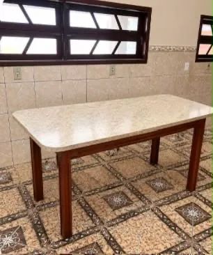 Mesa de angelim pedra tampo de MDF