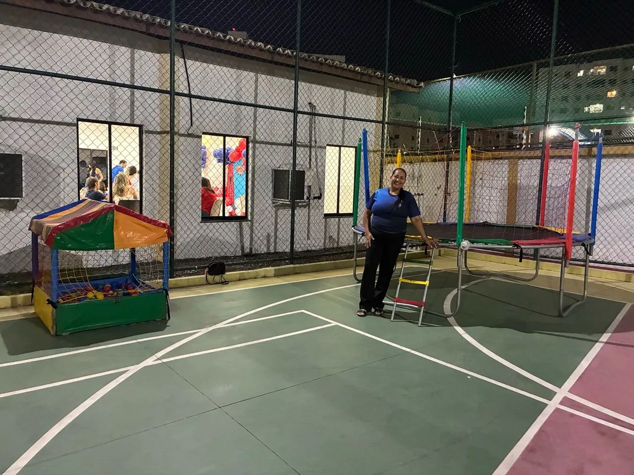 Pula pula + casinha de bolinhas 