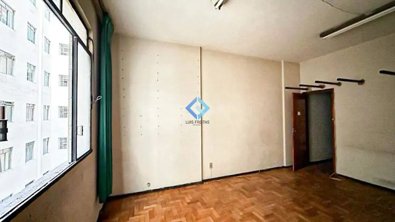 Edifício Maletta: Sala comercial com 30 m° á venda no Centro. - Foto 3