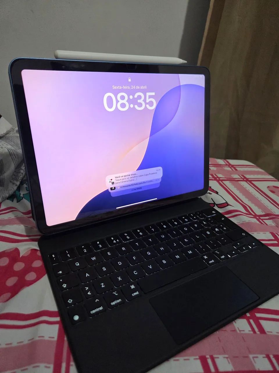 iPad Air 第5世代 64GB Magic Keyboard Pencil Completo: iPad Air 5 (M1) 64GB Azul + Magic Keyboard + Apple