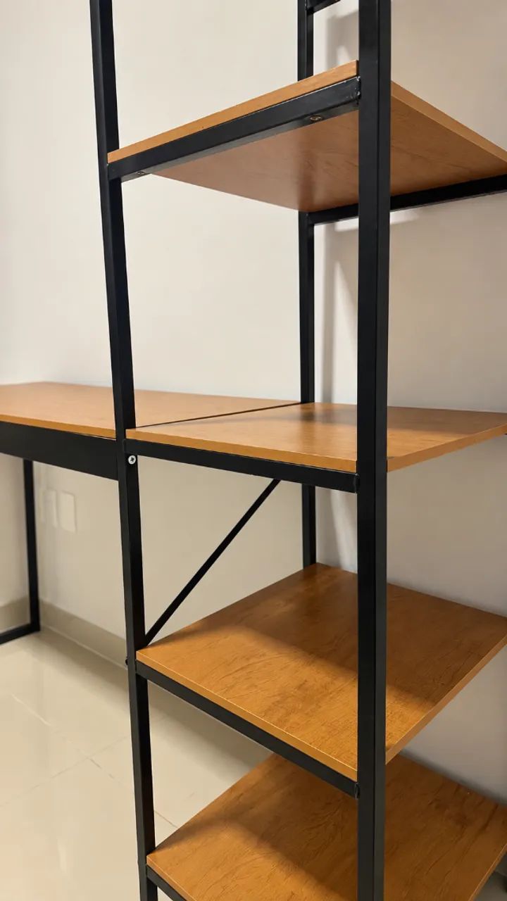 Mesa de Escritório Industrial com Prateleiras - Foto 3