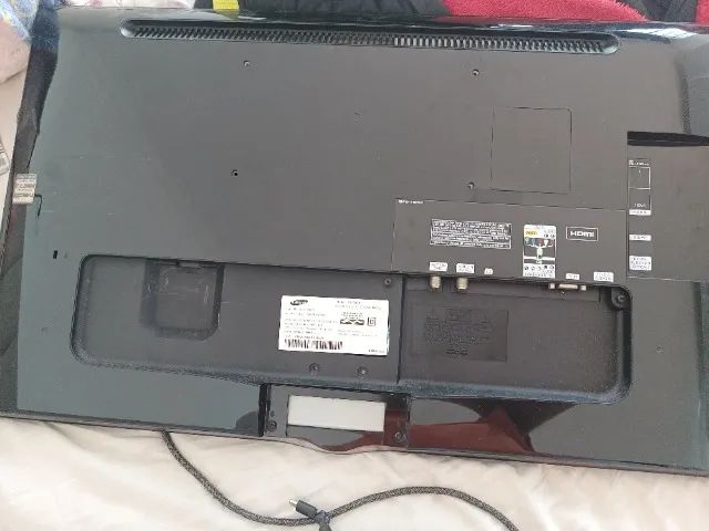 TB Samsung 28 polegadas áudio ruim - Foto 2