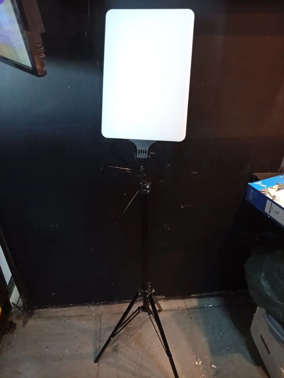 Ring light com tripé e controle  - Foto 2