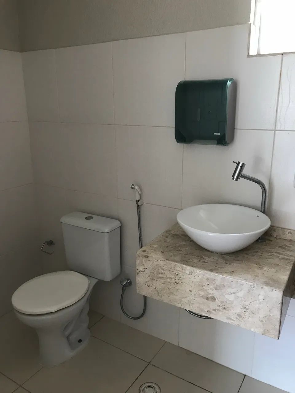 Aluga-se sala comercial no Farol - Foto 5