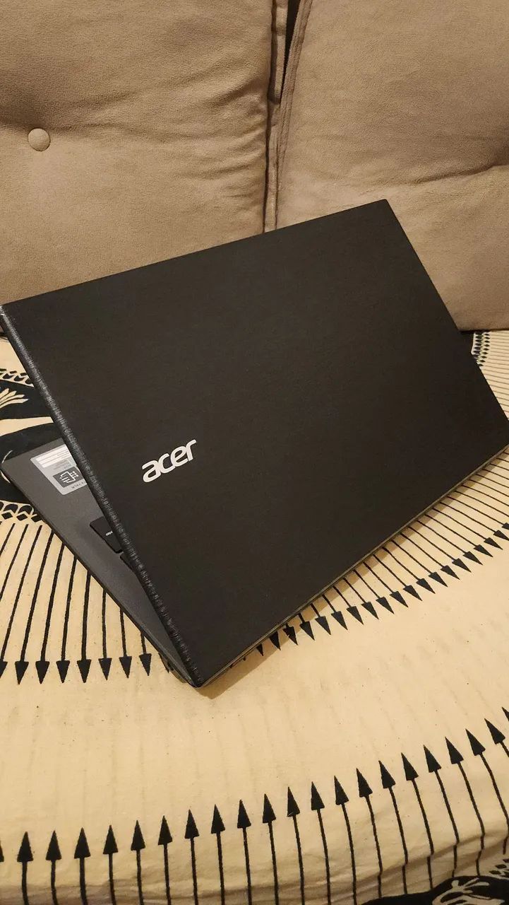 Notebook Acer Aspire E15 intel i7 8GB 256SSD Win11 - Foto 2