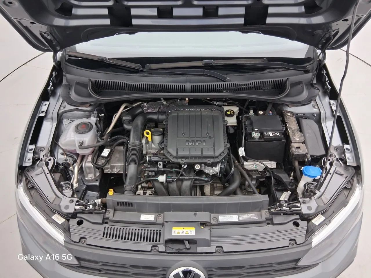 Volkswagen Polo Track 1.0 Flex 12V 5p, foto 10 de 18