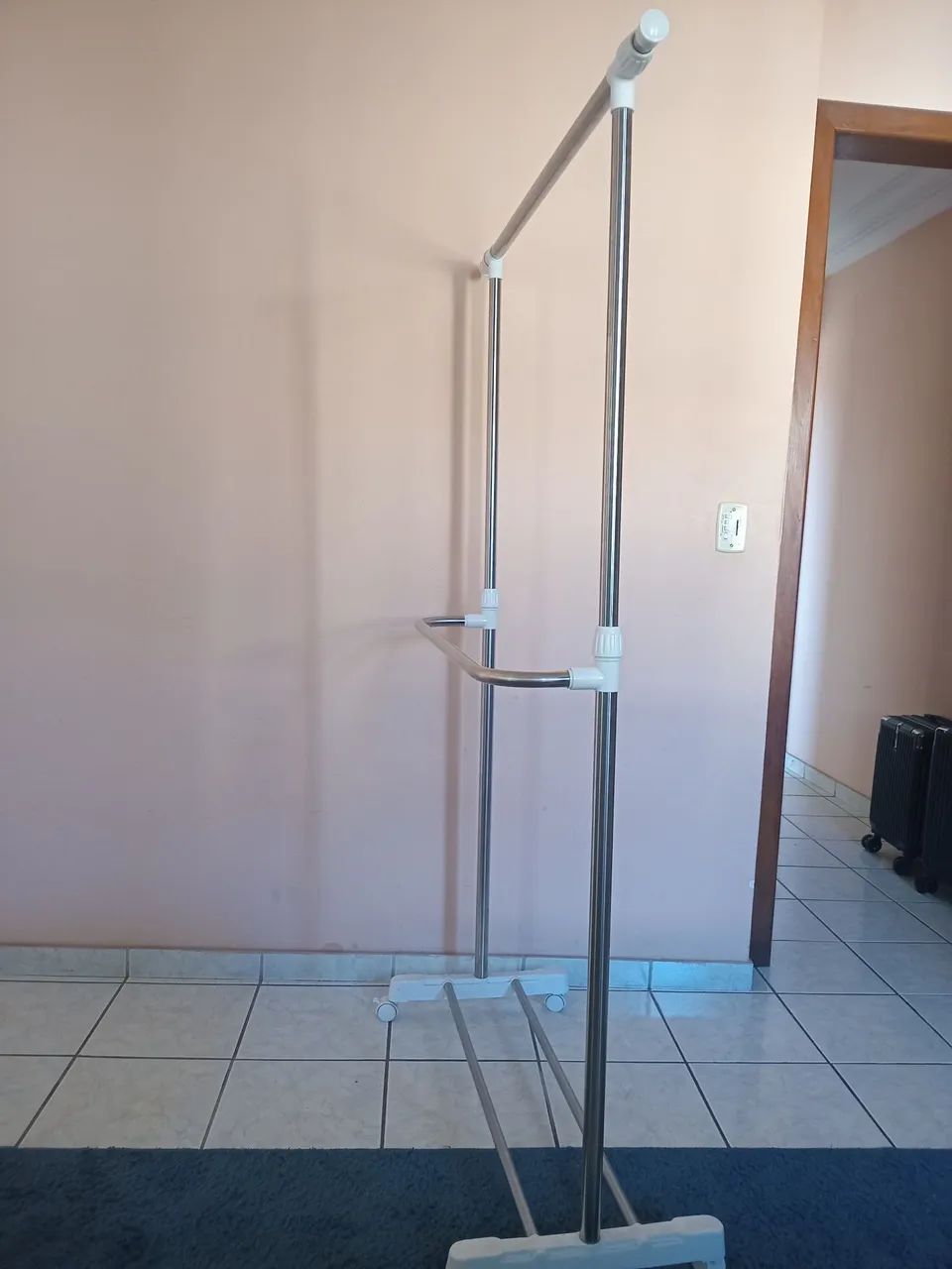 Cabideiro arara regulável com extensor - Foto 2