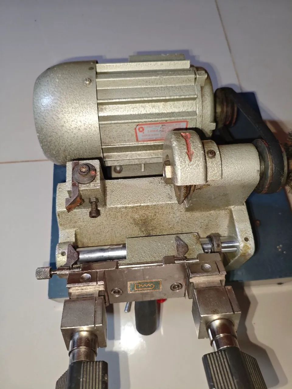 Máquina de chaves yale  - Foto 4