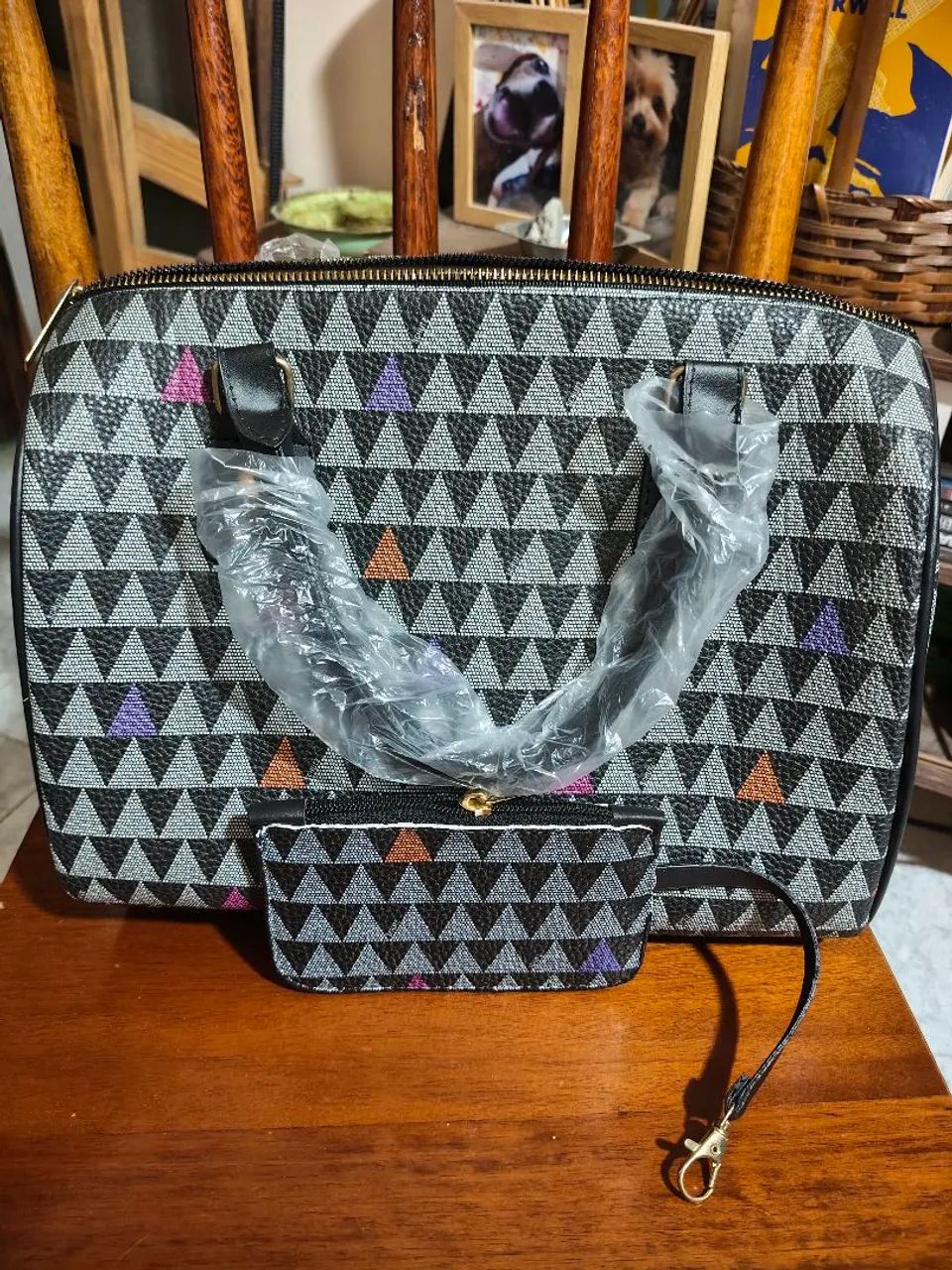 Bolsa baú triângulo tamanho M