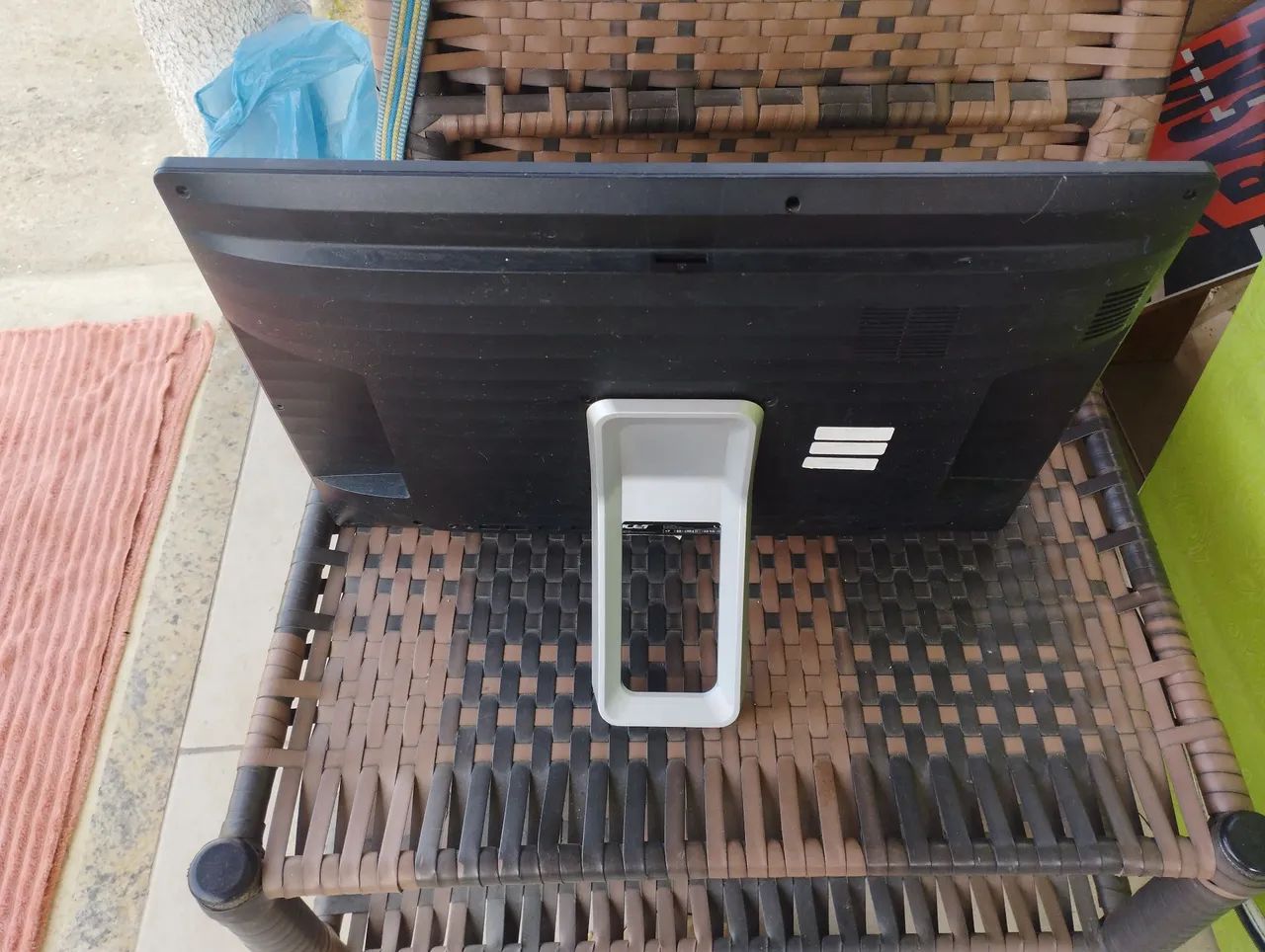 ALL in on Acer Az751-br11 ( carcaça com a tela 19,5) - Foto 2
