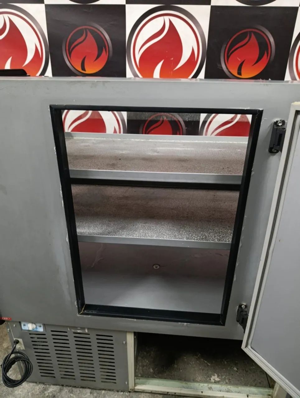 Balcão refrigerado para bebidas 
