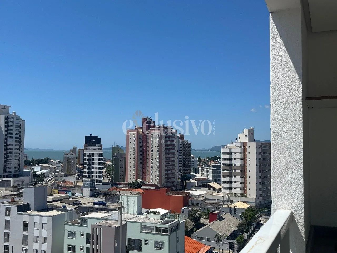 Apartamento com 4 dormitórios sendo 2 suítes no Estreito - Foto 2