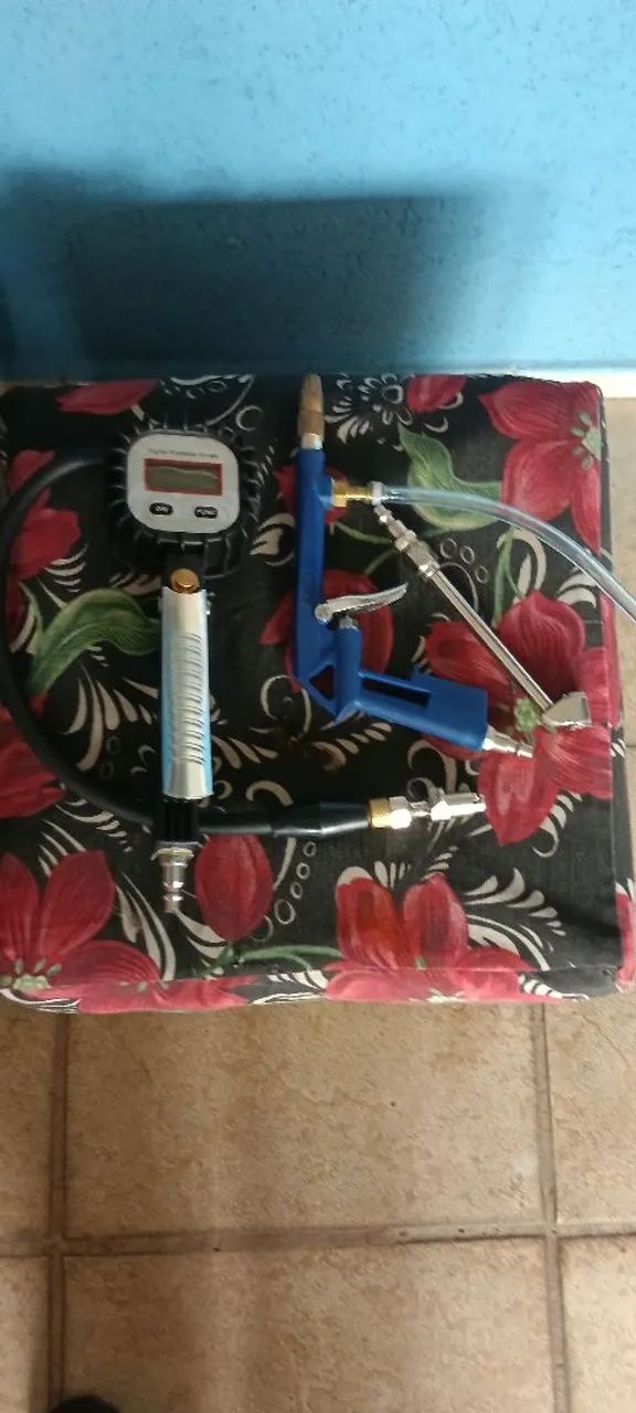 Compressor de ar com acessórios  - Foto 2