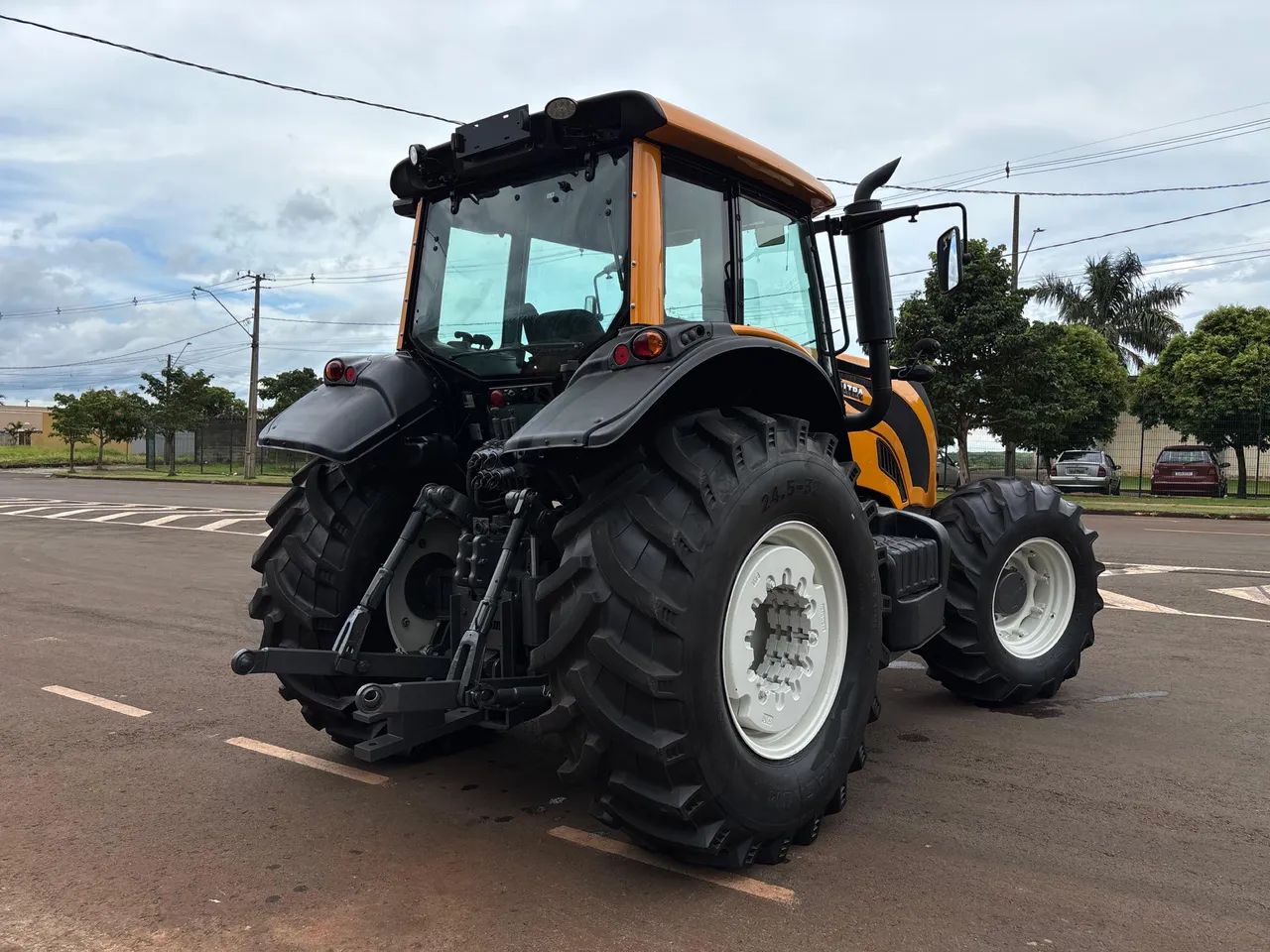 TRATOR VALTRA BH 194 - POTENTE, REVISADO E PRONTO PRA CAMPO - Foto 6