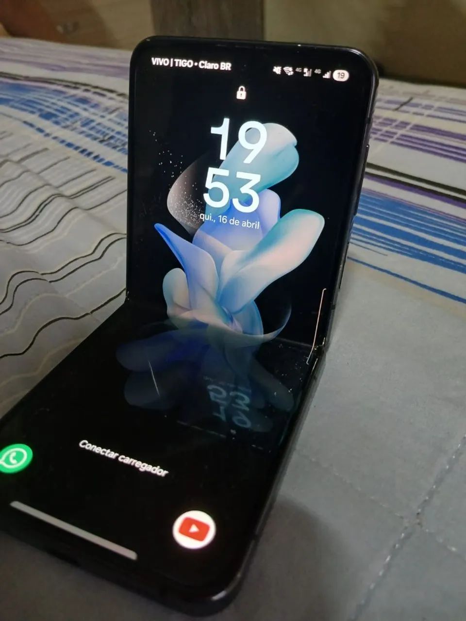 Samsung galaxy flip 4 - Foto 3