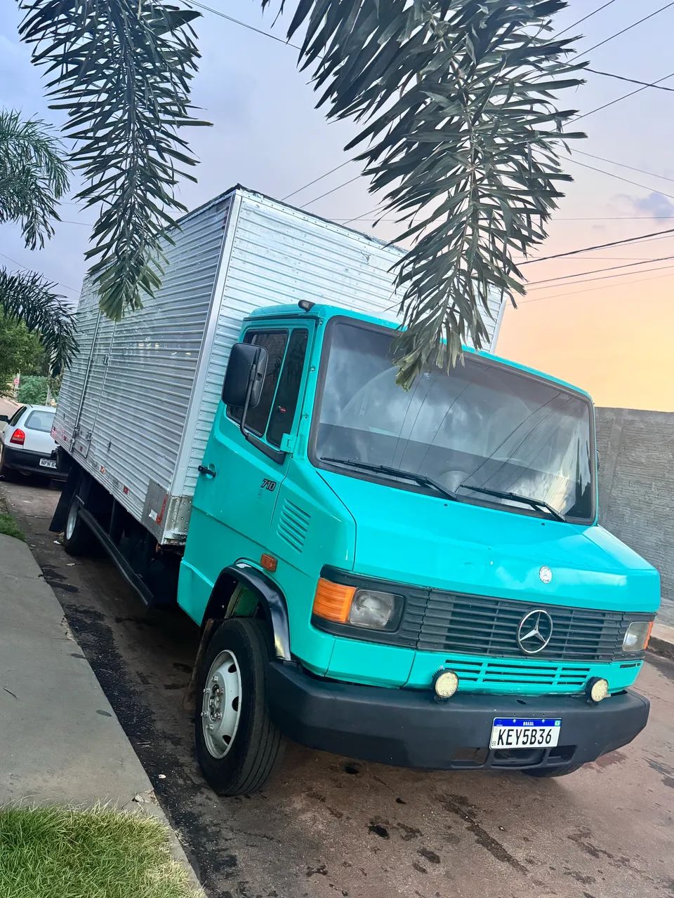 Caminhão MB710  - Foto 3