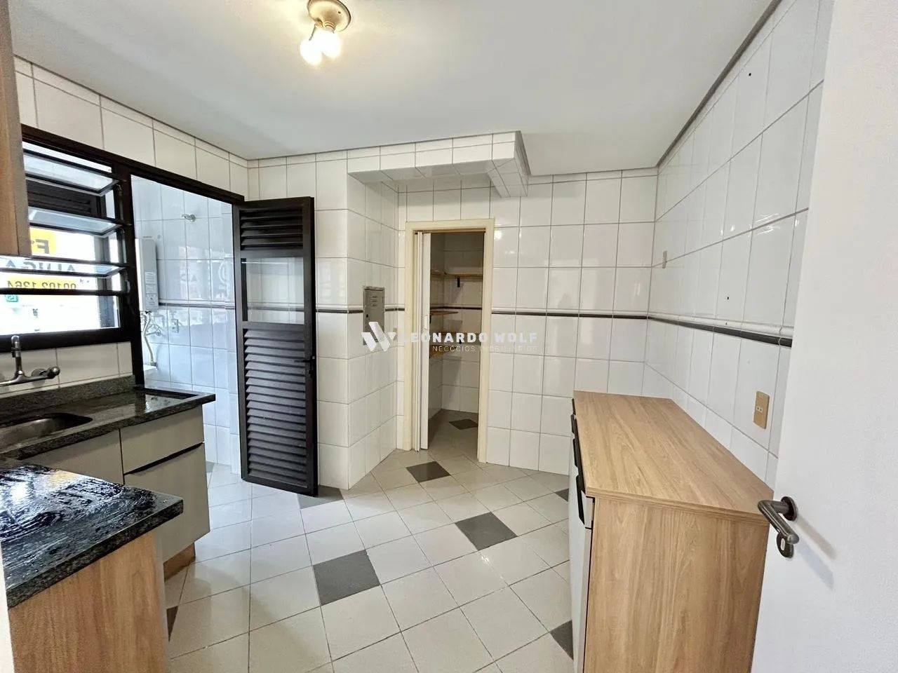 Apartamento com 2 quartos, garagem coberta na Agronômica/Florianópolis - Foto 3