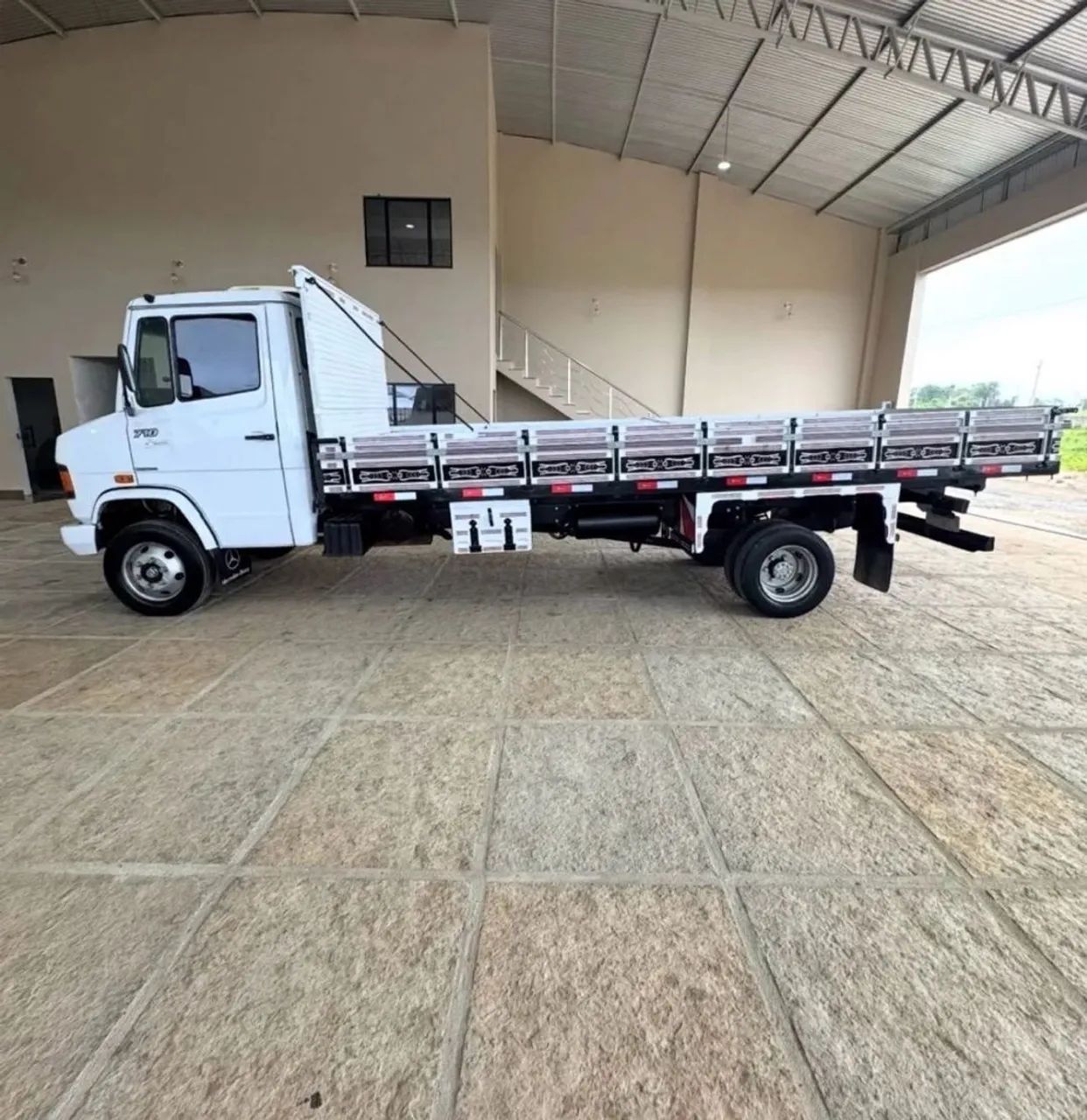 710 plus impecável  - Foto 2