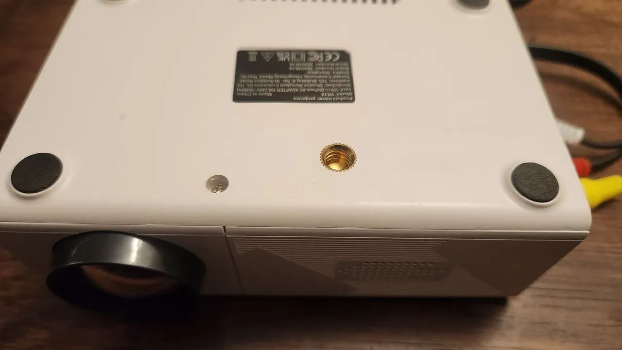 Mini projetor LED até 60 polegadas. - Foto 2