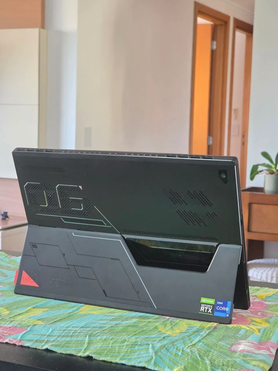 ASUS ROG Flow Z13 - Core i9 + RTX 3050 Ti - tablet gamer 2 em 1 - Foto 2