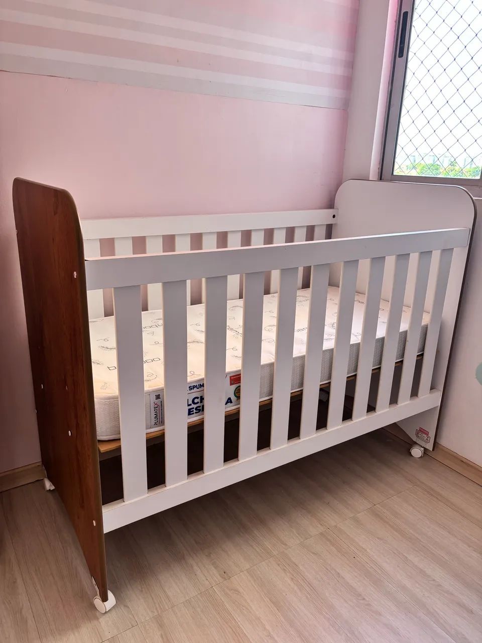 Berço com colchão, Novo 