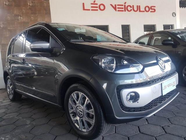 VW CrossUp I-Motion 2016 Única dona