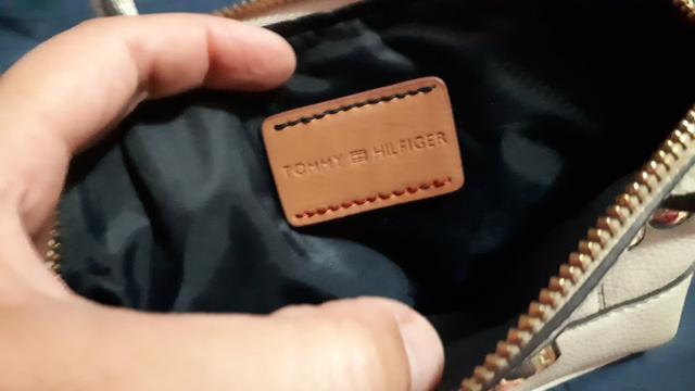 Bolsa tommy hilfiger pequena - Foto 3