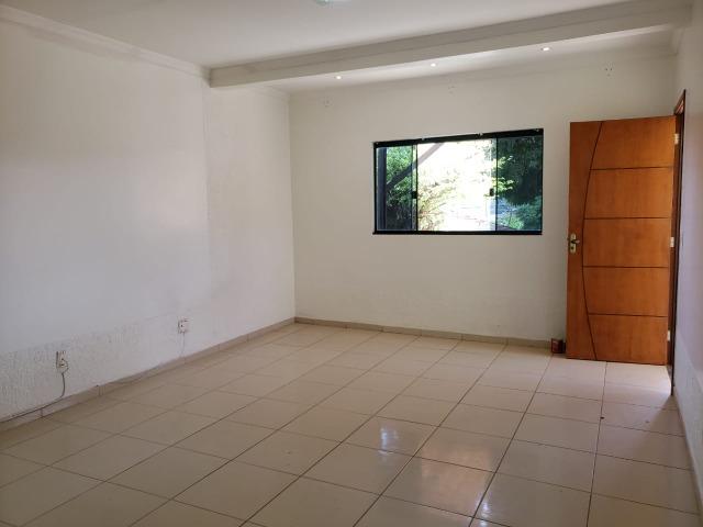 Excelente localização, Rua 08, 03 quartos, 01 suíte com closet, lote 400m² - Foto 9