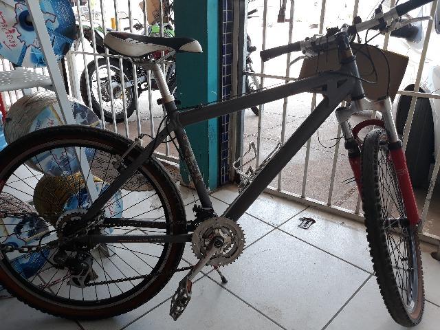 Bicicleta Houston toda de aluminio