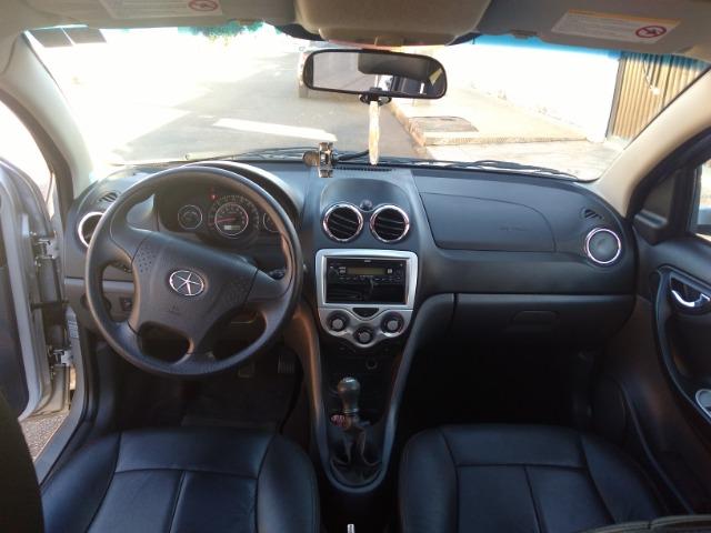 Vende-se ou troca por carro de menor valor um JAC J3 - Foto 8