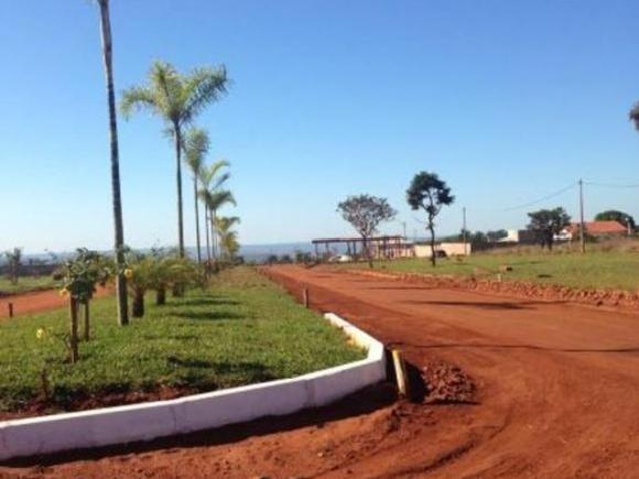 Edicula murada e com portão na quadra 4 cond. estancia quintas da alvorada