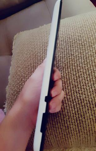 Um tablet - Foto 2