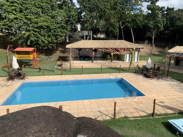 Casa de 4 suítes 2 salas piscina triplex armários baixou 620 mil - Foto 2