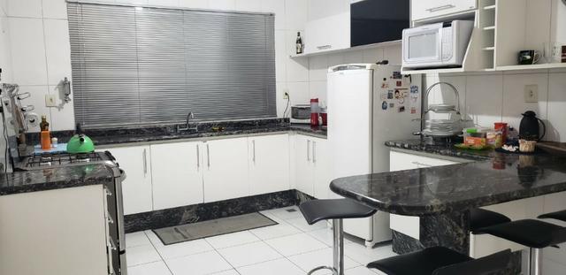 Excelente Sobrado na Av.Peixoto de Castro, com 4 Quartos (2 Suítes) + Lazer Completo! - Foto 13