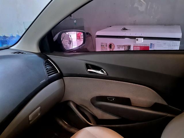 Carro muito novo pra vender logo - Foto 12