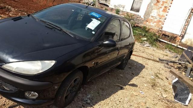 Peugeot 206 1.4 1998 a 2012 Sucata Em Peças e Acessorios - Foto 12