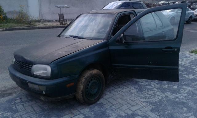 Golf 1.8 ap 1997 sucata Em Peças - Foto 15