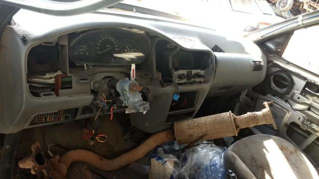Escort Europeu Zetec 1.8 16v 2000 Sucata Em Peças e Acessorios - Foto 4