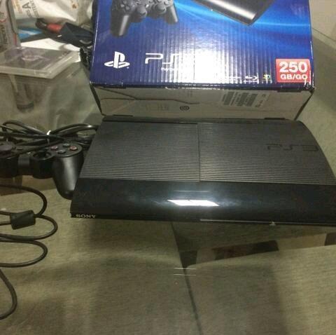 PLaystation 3 Super Slim - Desbloqueado com jogos instalados no HD. - Foto 4
