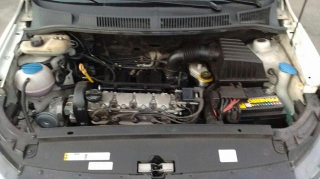 VOLKSWAGEN FOX COMFORTLINE 1.6 8V Branco 2015/2016 - Foto 12