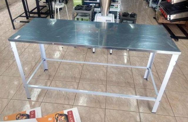 % Mesa 1,60 x 0,60 Sem Paneleiro Desmontável Estrutura Branca - Marcos