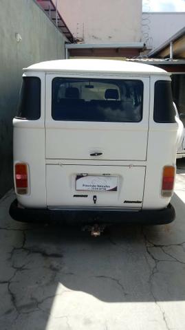VW - Kombi 1.6 9 Lugares - Foto 2
