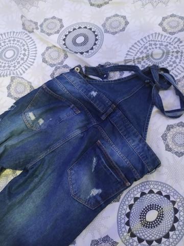 Macacão jeans semi novo - Foto 5