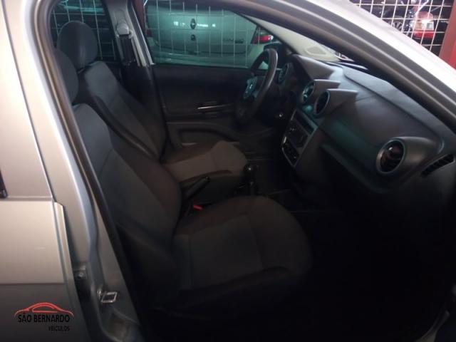 VOYAGE 2015/2016 1.6 MI TRENDLINE 8V FLEX 4P MANUAL - Foto 3