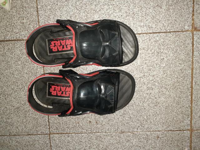 Vendo sandália do star wars - Foto 2