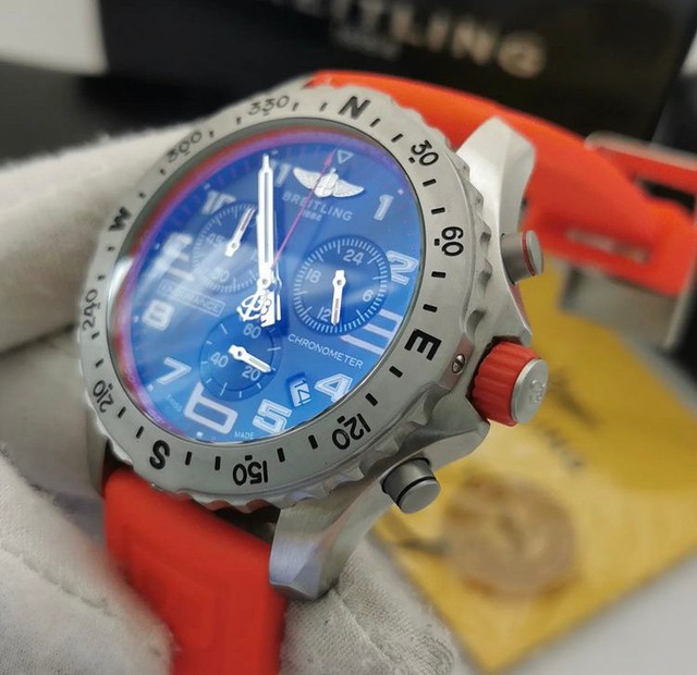 Relógio Breitling Endurence Laranja Quartzo Novo - Foto 3